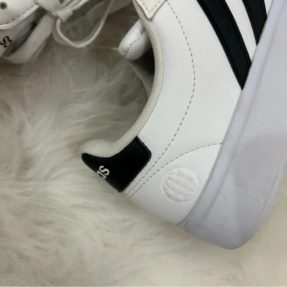 adidas Cloudfoam Comfort Sneakers – Women’s 7.5 - Picture 3 of 10